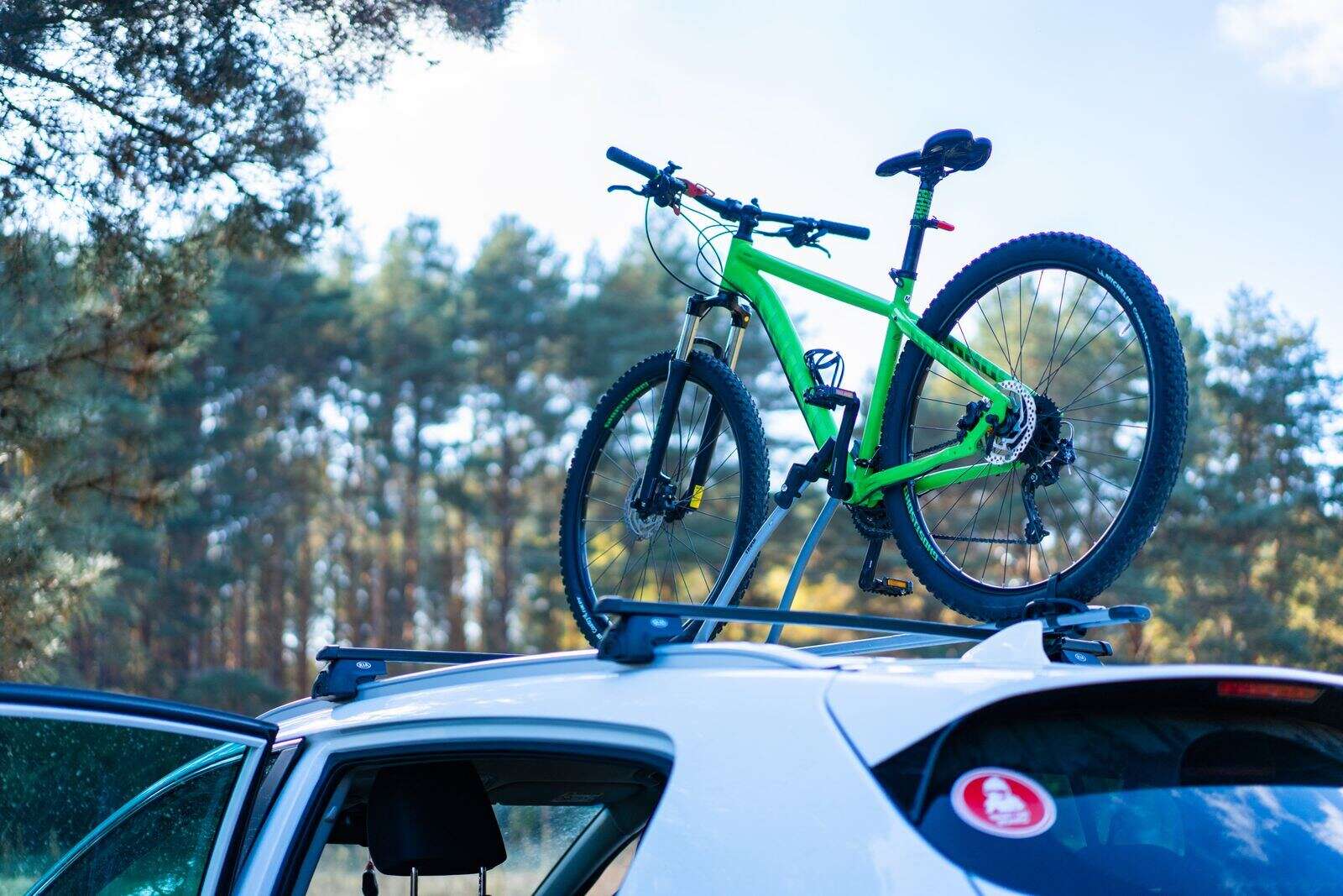 Barres de toit : bien choisir selon sa voiture